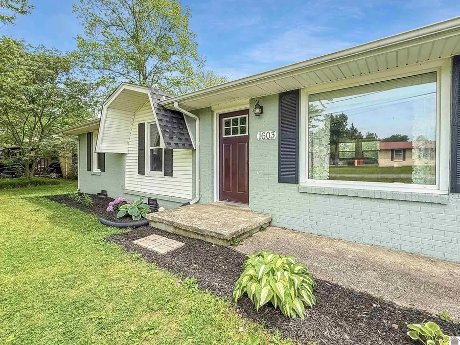 1603 Catalina Dr., Murray, KY 42071 - #2