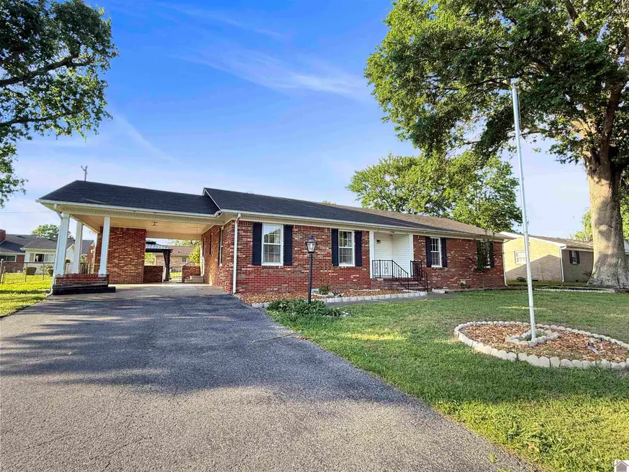 1506 Belmont Dr., Murray, KY 42071 - #2