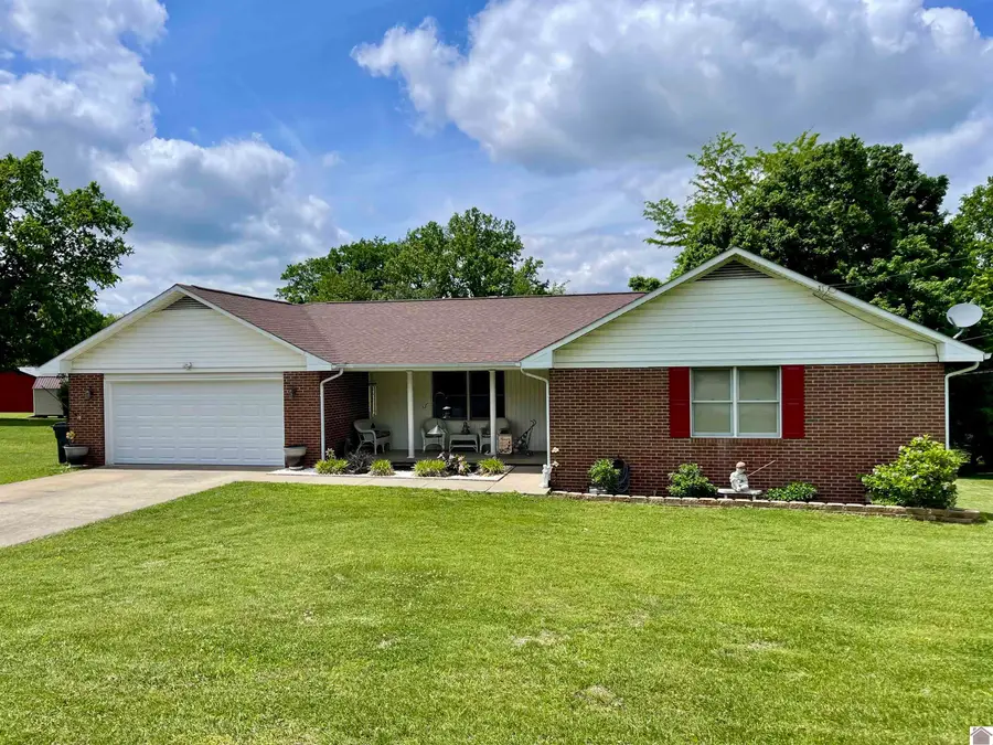 401 Centennial Dr, Princeton, KY 42445 - #2