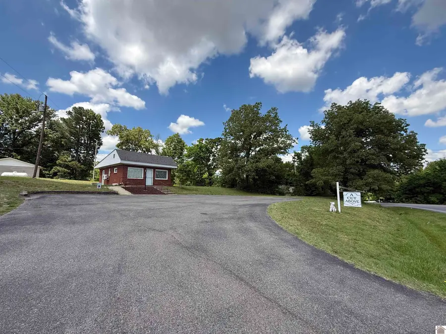 1036 Canton Rd., Cadiz, KY 42211 - #2