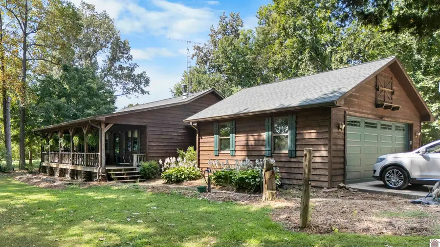 4056 State Route 730 E, Eddyville, KY 42038 - #2