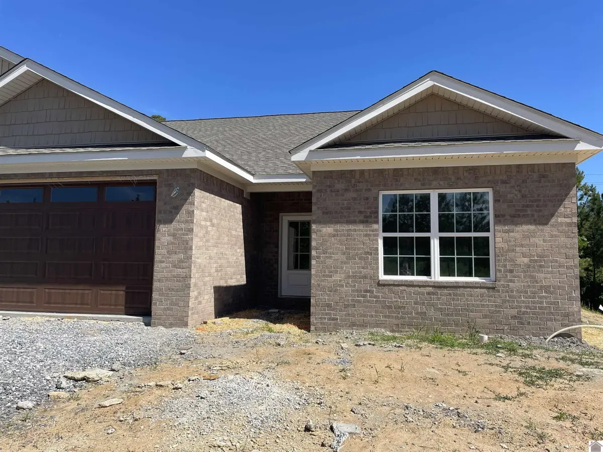 160 Hidden Valley Dr, Paducah, KY 42003 - #1
