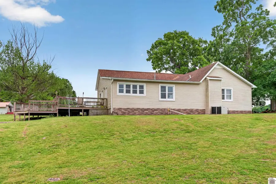 318 Brasher Rd, Kuttawa, KY 42055 - #3