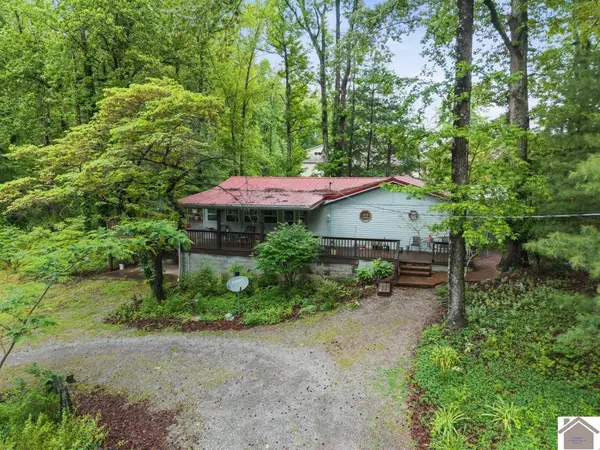 26 Park Place West, Cadiz, KY 42211-0000