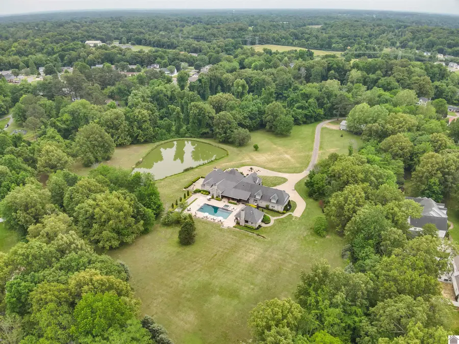 4001 Clinton Road, Paducah, KY 42001 - #3