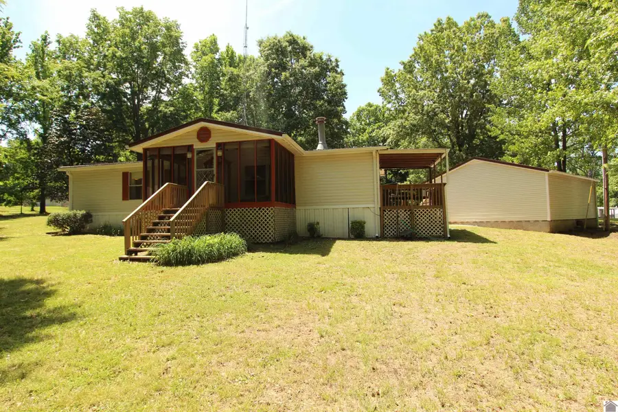 372 Saratoga Heights Rd., Eddyville, KY 42038 - #2
