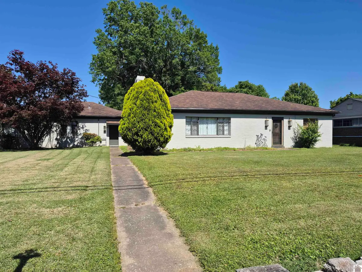 300 Cardinal Ln, Paducah, KY 42001 - #1