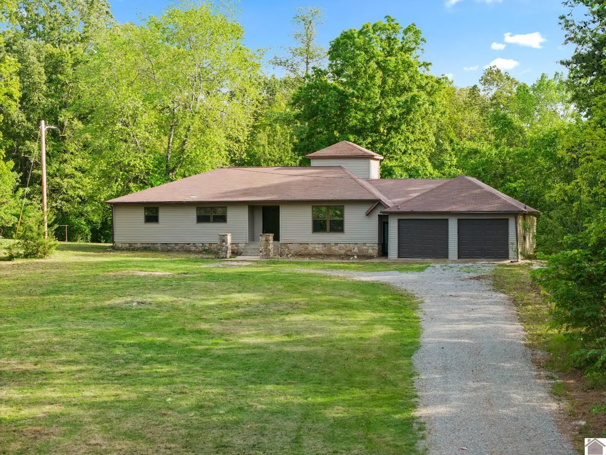 2510 Lov Flo Station Rd E, Boaz, KY 42027 - #1