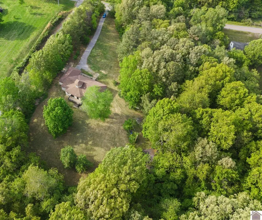 2510 Lov Flo Station Rd E, Boaz, KY 42027 - #2
