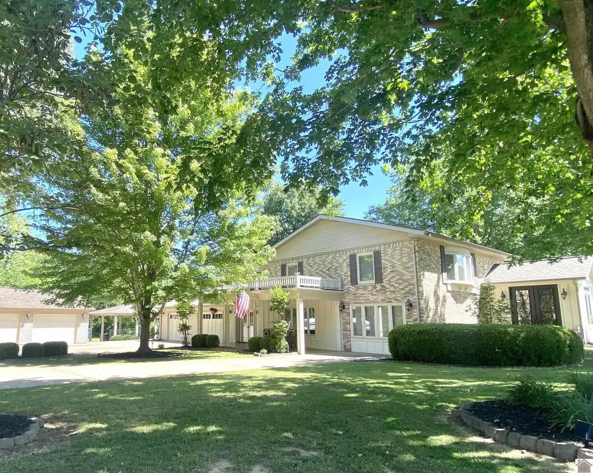 245 Herzog Lane, Paducah, KY 42003 - #1