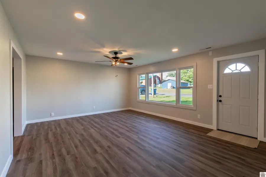 419 Pine, La Center, KY 42056 - #2