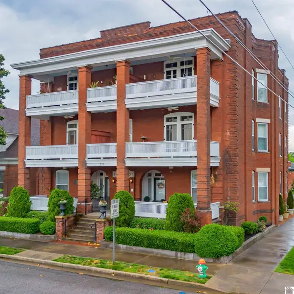 233 N 6th Unit 203, Paducah, KY 42001