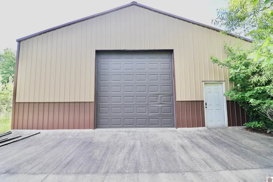 4436 Shoemaker Rd, Hazel, KY 42049 - #2