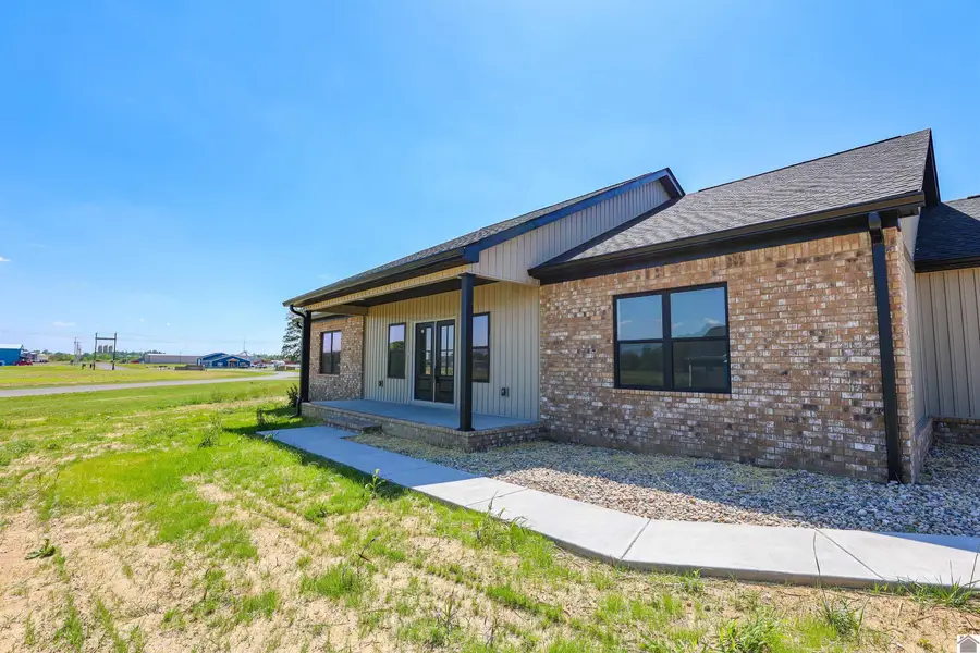 111 Ayly Estates Drive, Mayfield, KY 42066 - #3