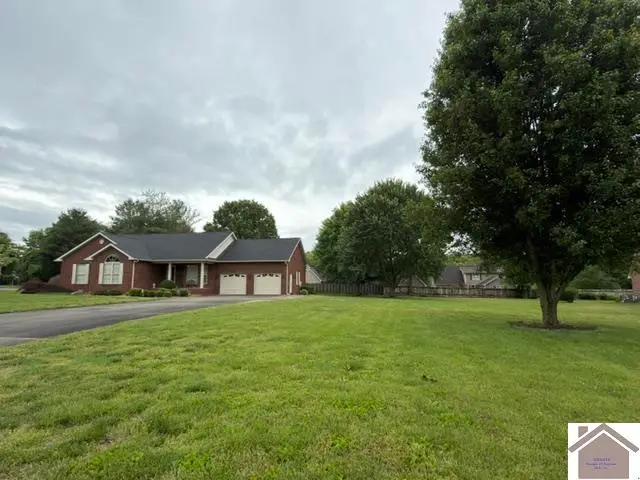 2211 Creekwood, Murray, KY 42071 - #2