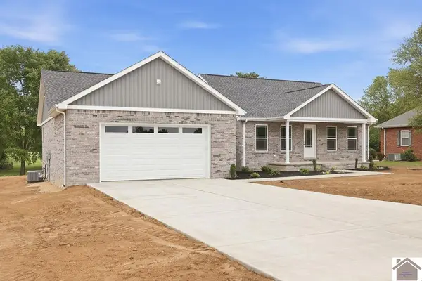 8 Logan Trail, Murray, KY 42071