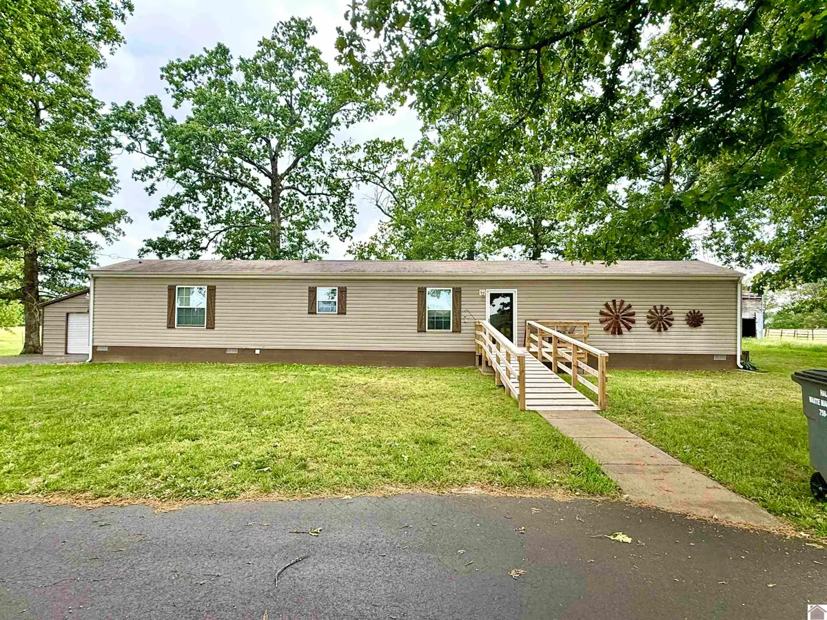 1211 Lawson Rd, Murray, KY 42071 - #1