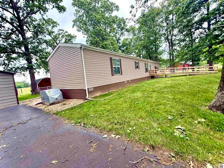 1211 Lawson Rd, Murray, KY 42071 - #2