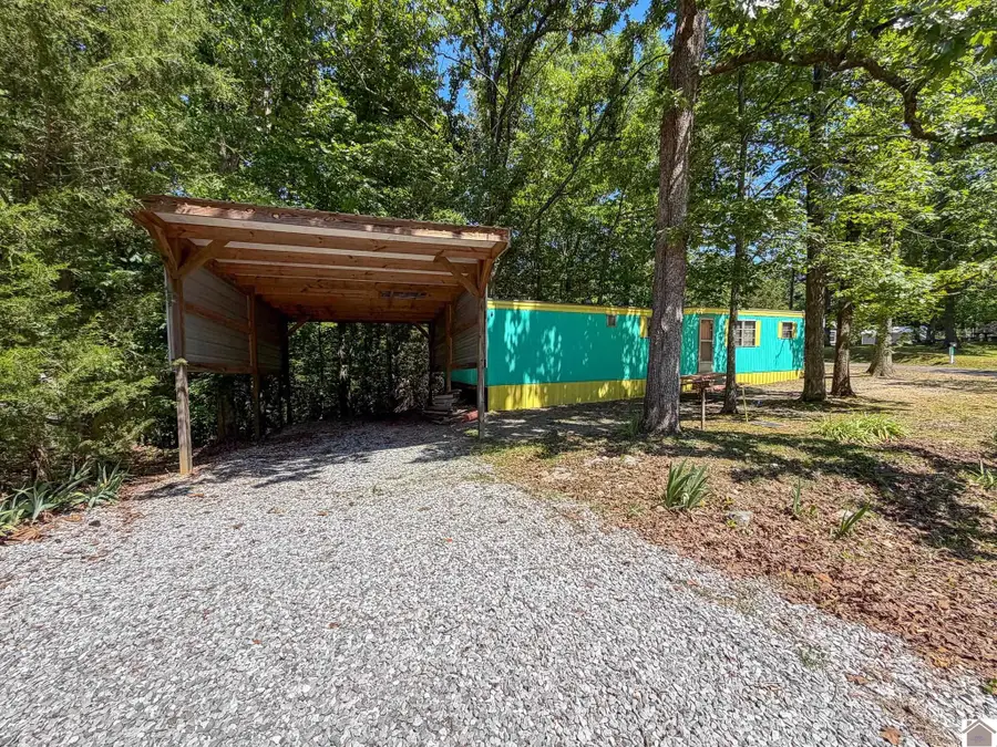 184 Hill Top Dr, Grand Rivers, KY 42045 - #2