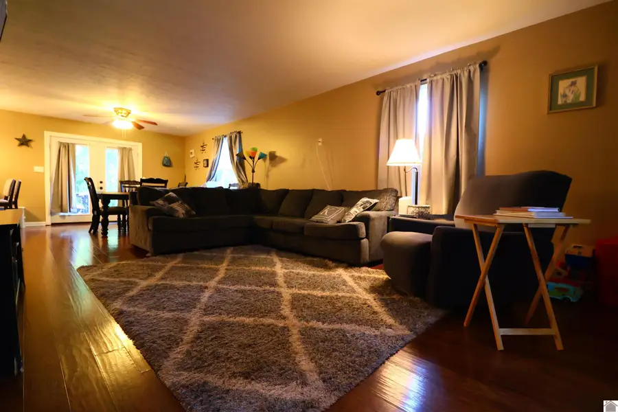 2120 Knob Hill Dr, Paducah, KY 42003 - #2