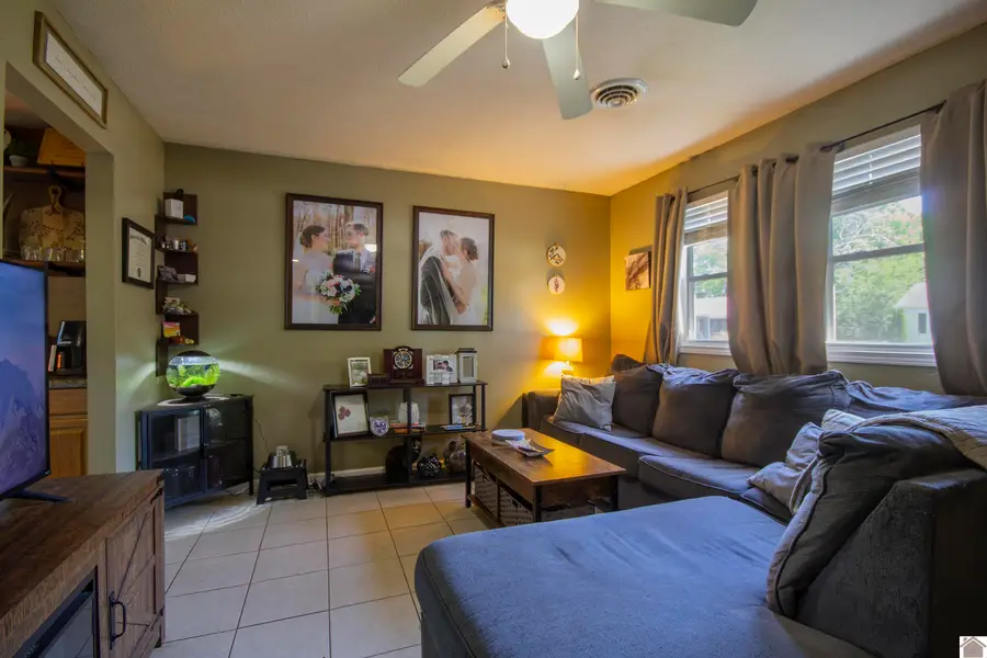 2827 Cornell St, Paducah, KY 42003 - #3