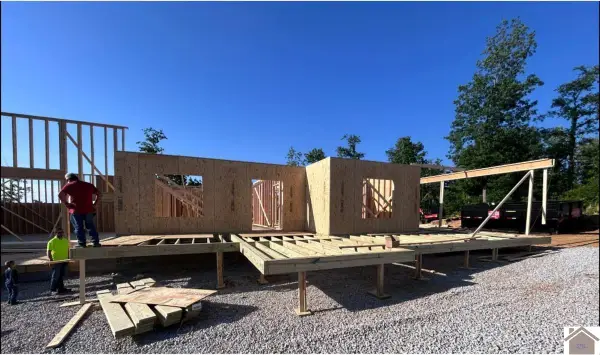 77 Elkwood Lane, Gilbertsville, KY 42044
