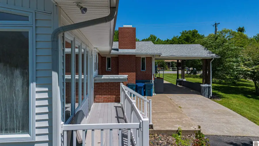 445 Lee St, Wickliffe, KY 42087 - #3