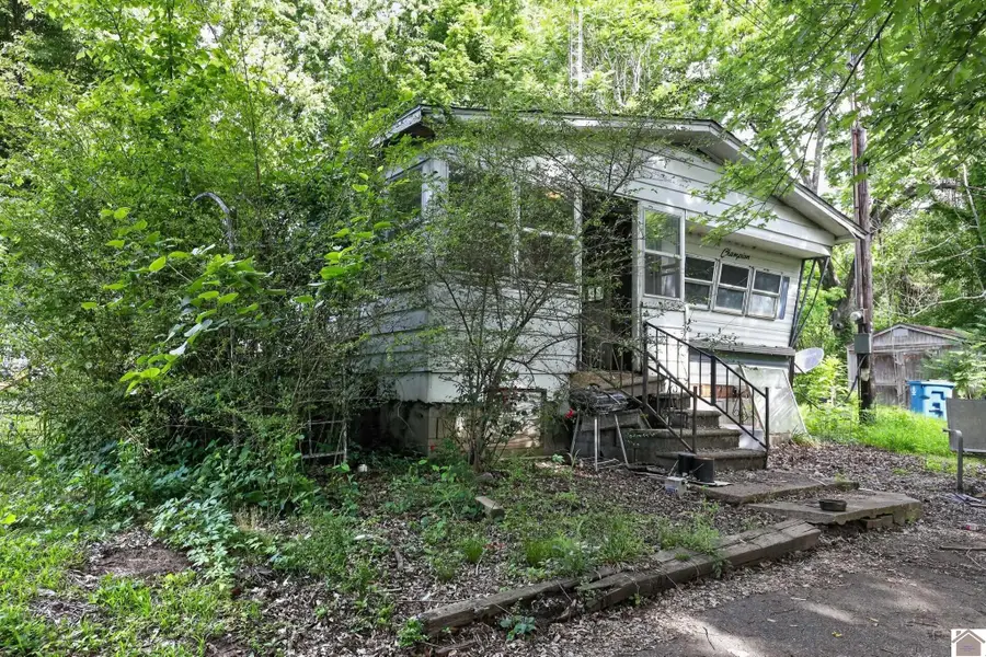 930 Moscow Avenue, Hickman, KY 42050-0000 - #3