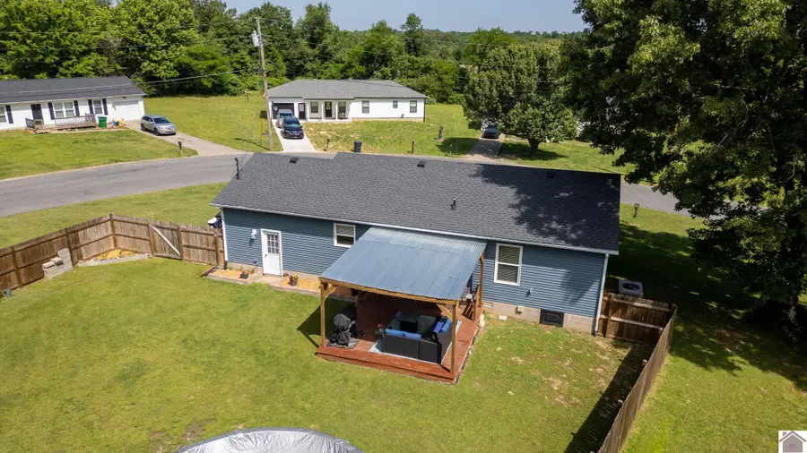 1038 Weda Circle, Mayfield, KY 42066-3171 - #2