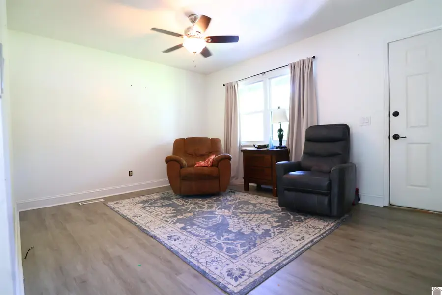 5701 Oakhaven Dr, Paducah, KY 42003 - #2