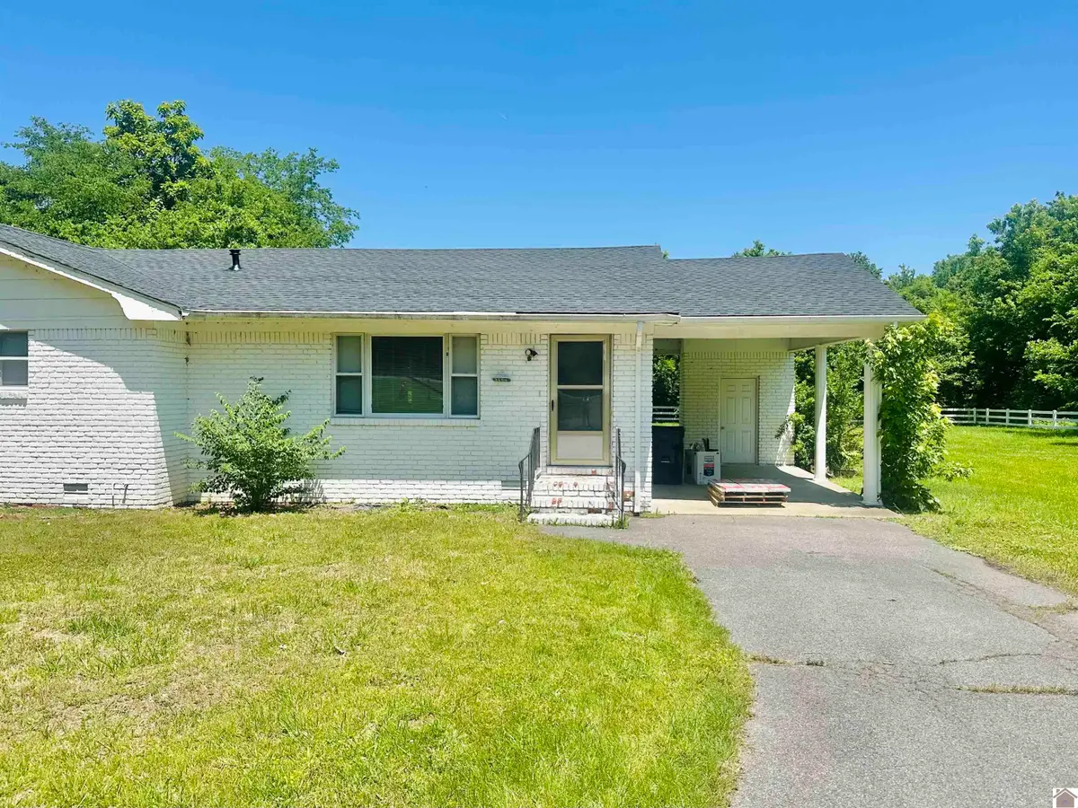 3155 Cairo Rd, Paducah, KY 42001 - #1
