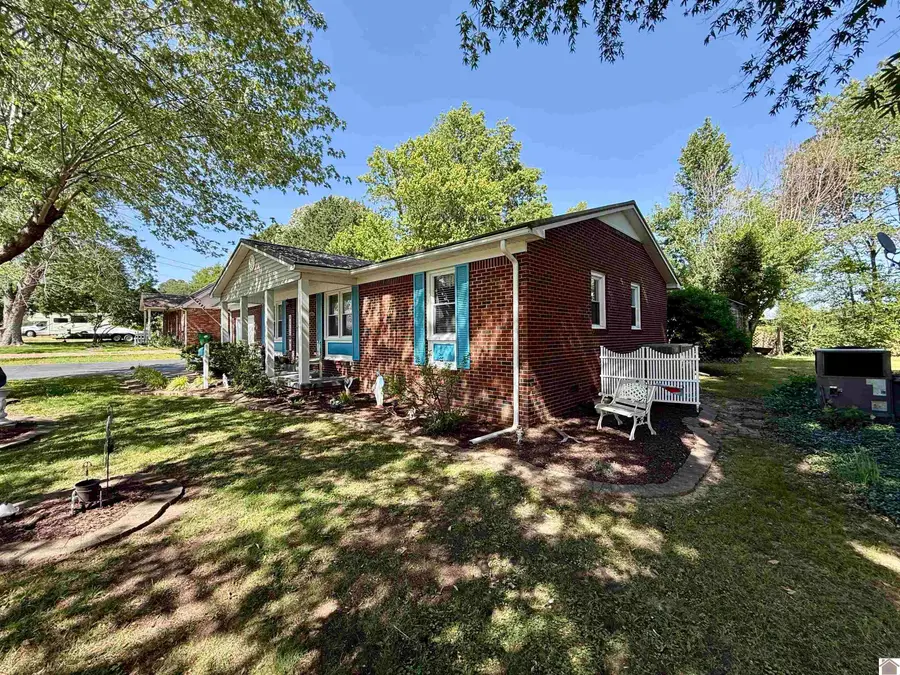 1518 Murray Street, Mayfield, KY 42066 - #3