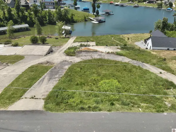 551 Sherwood Dr, Gilbertsville, KY 42044