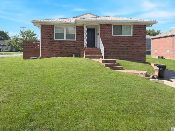 1611 Olive, Murray, KY 42071