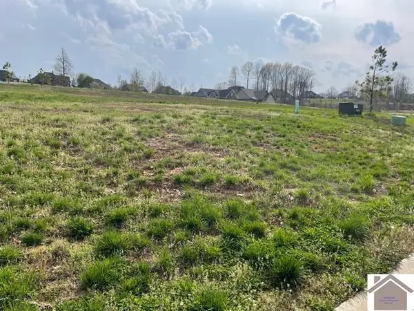 185 Low Ridge Lane, Paducah, KY 42003