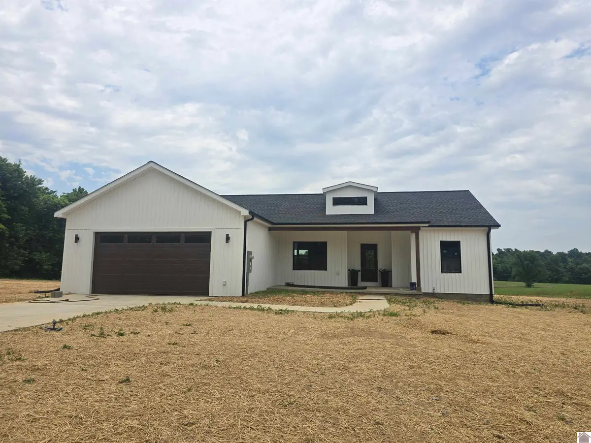 3603 N St Rt 295, Kuttawa, KY 42055 - #1