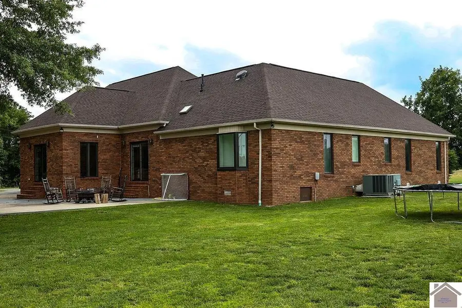 662 Macedonia Church Road, Mayfield, KY 42066 - #2