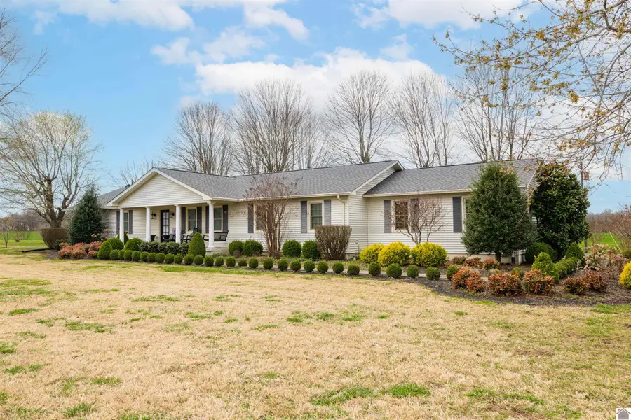 99 Merit Rd, Mayfield, KY 42066 - #2