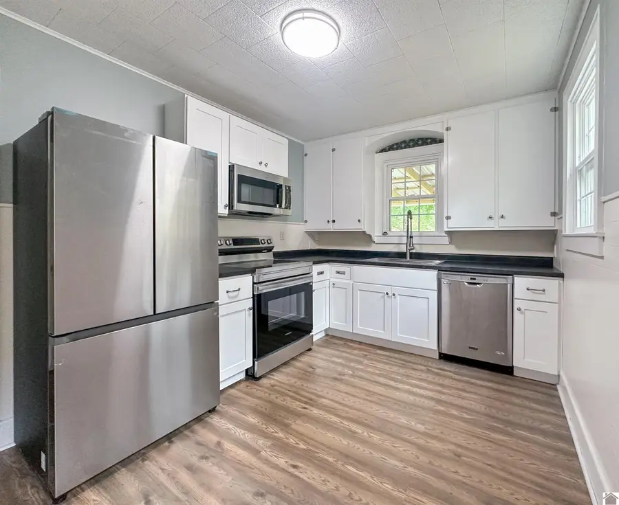 306 S 8th St, Murray, KY 42071 - #3