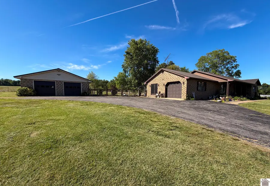 2391 E Us 60, Marion, KY 42064 - #3