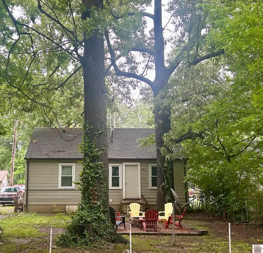 935 N 25th, Paducah, KY 42001 - #2