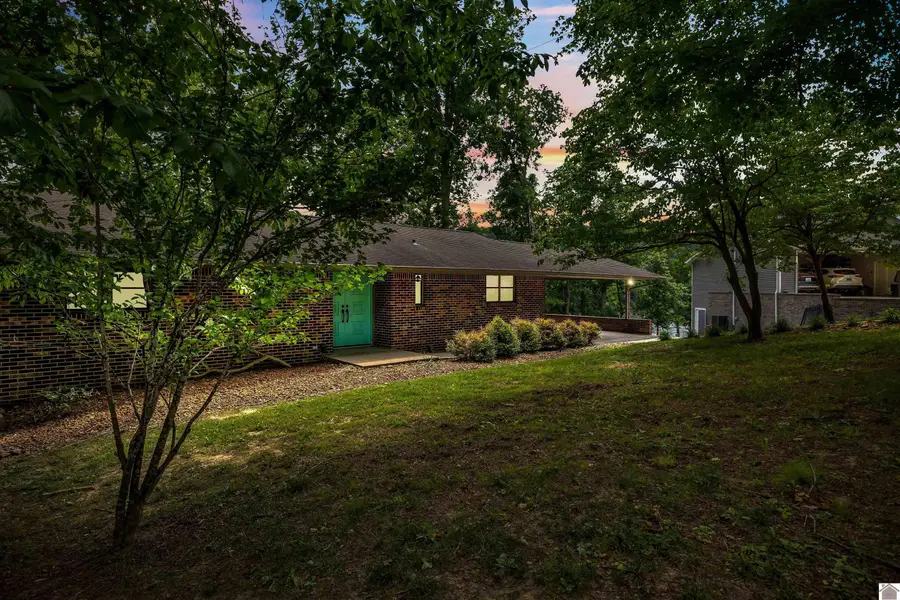 516 Magnolia Ct, Kuttawa, KY 42055 - #2