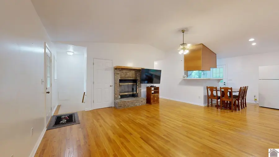 416 Hickory Hill Ln, Benton, KY 42025-6577 - #2