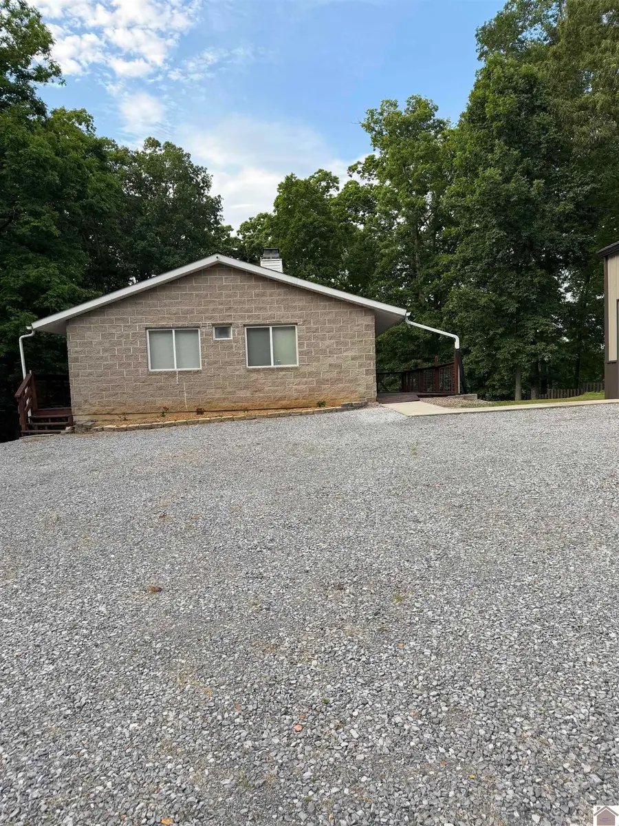 416 Hickory Hill Ln, Benton, KY 42025-6577 - #3
