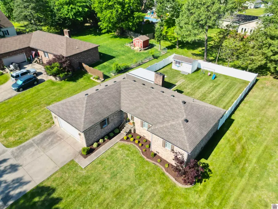 1351 S Friendship Rd, Paducah, KY 42001 - #3