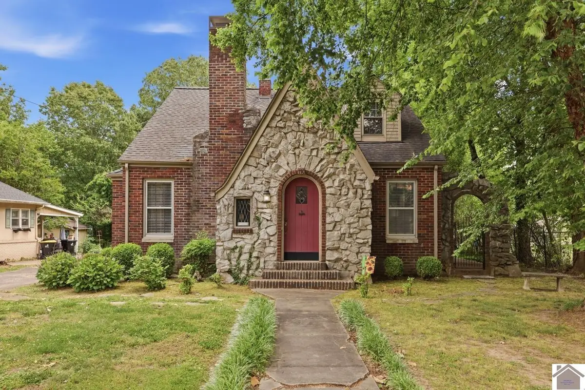 110 N 10th, Murray, KY 42071 - #1