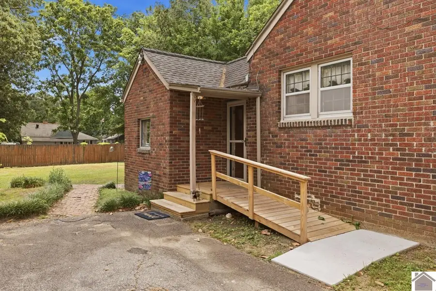 110 N 10th, Murray, KY 42071 - #3