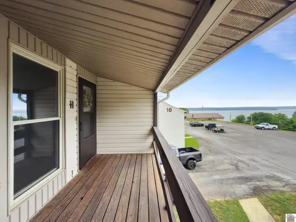 328 Champion Hills Road Unit 11h, Kuttawa, KY 42055