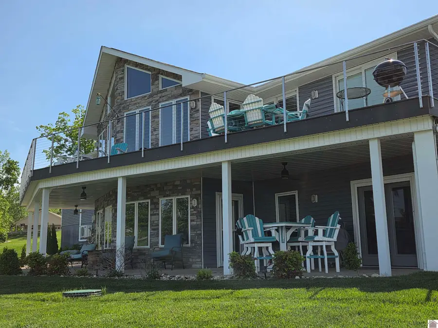 436 Sherwood Drive, Gilbertsville, KY 42044 - #3