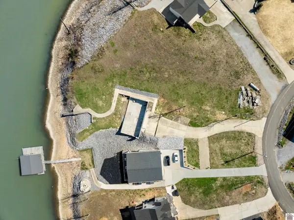 583 Sherwood Drive, Gilbertsville, KY 42029